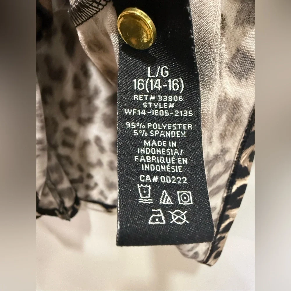 Jessica Leopard Print Faux Wrap Top | Size L (14–16) - Picture 5 of 5